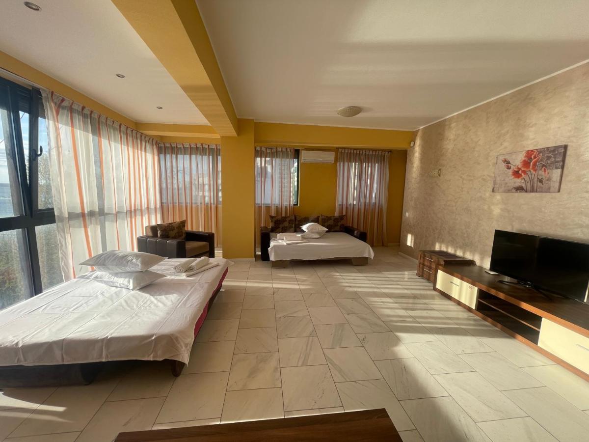 Sophia Lake View Suite Mamaia Dış mekan fotoğraf