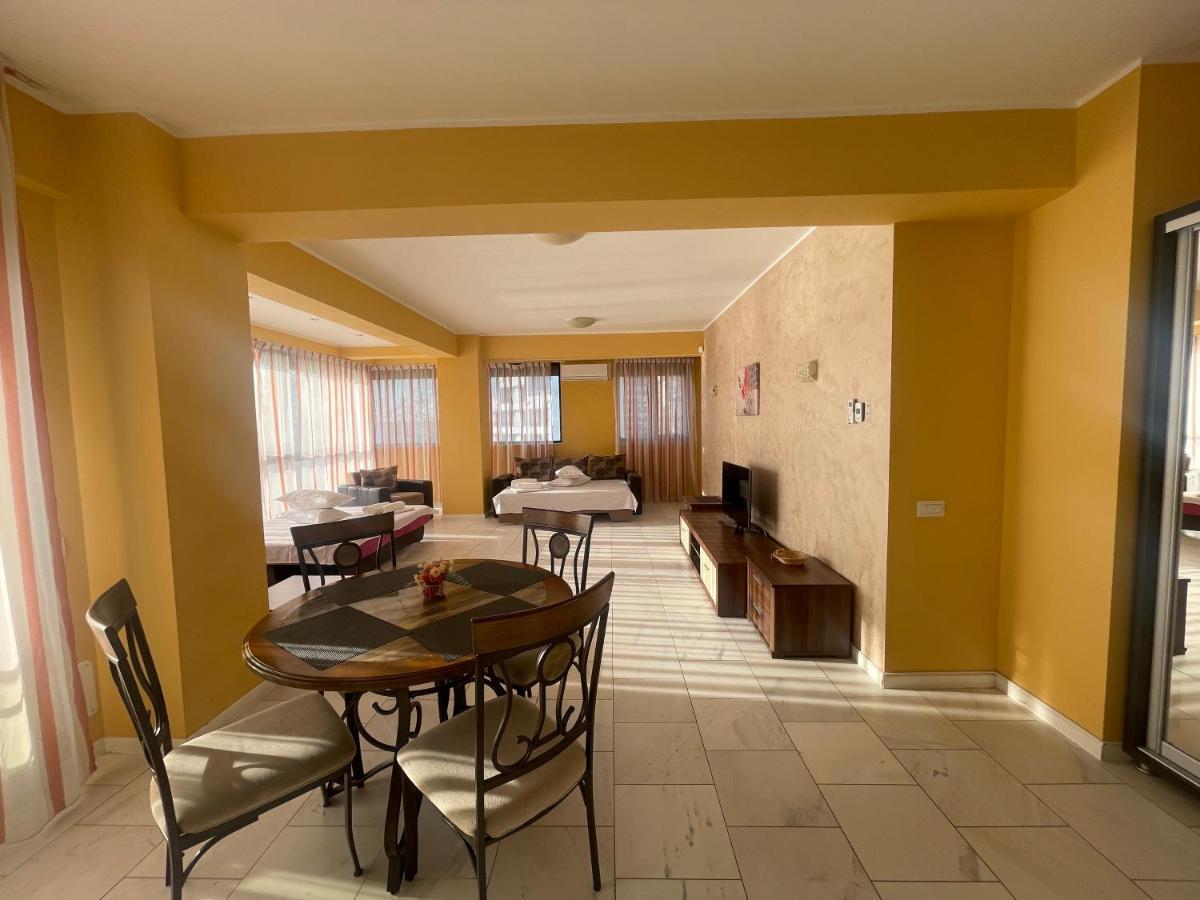 Sophia Lake View Suite Mamaia Dış mekan fotoğraf