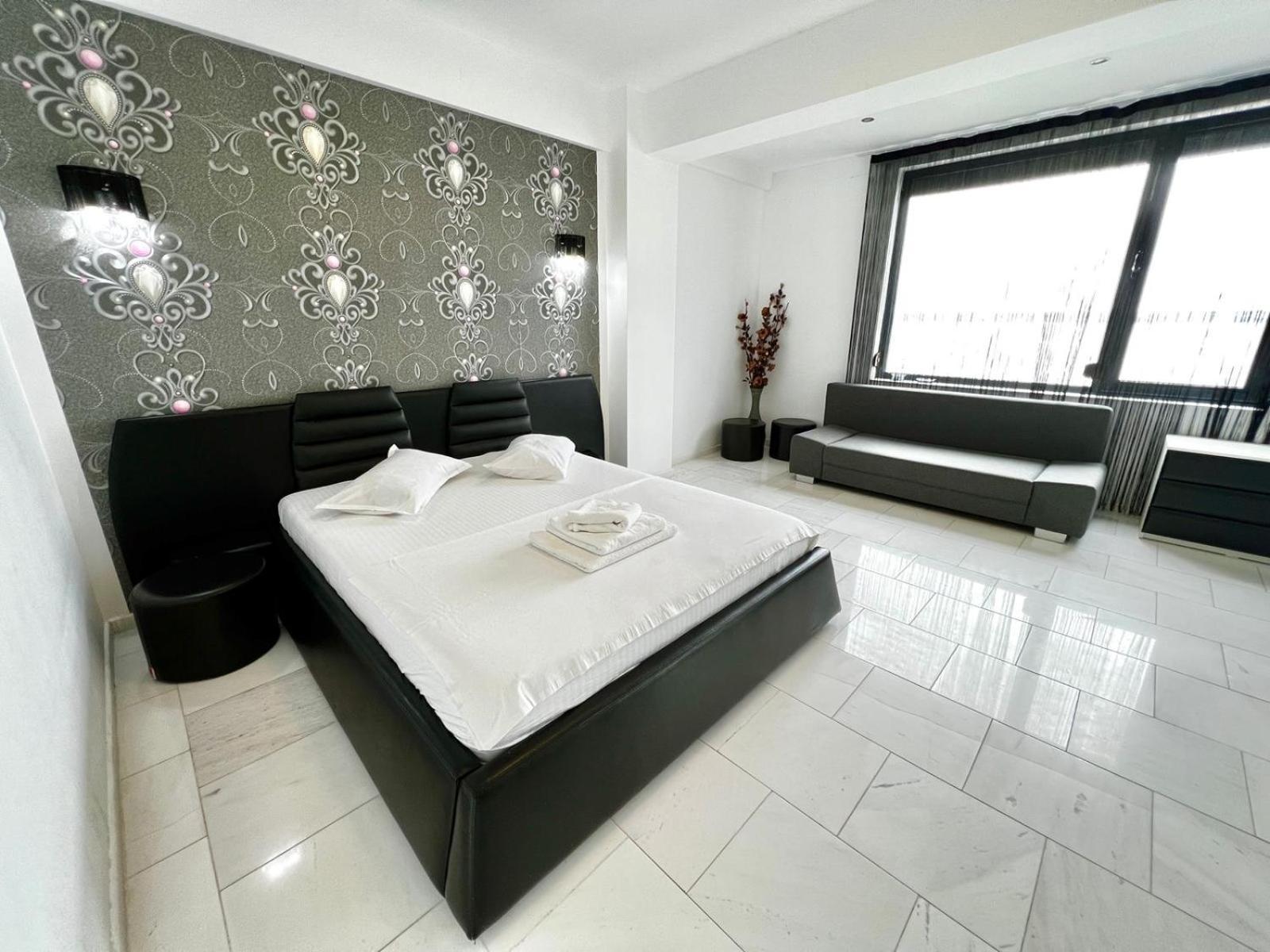 Sophia Lake View Suite Mamaia Dış mekan fotoğraf