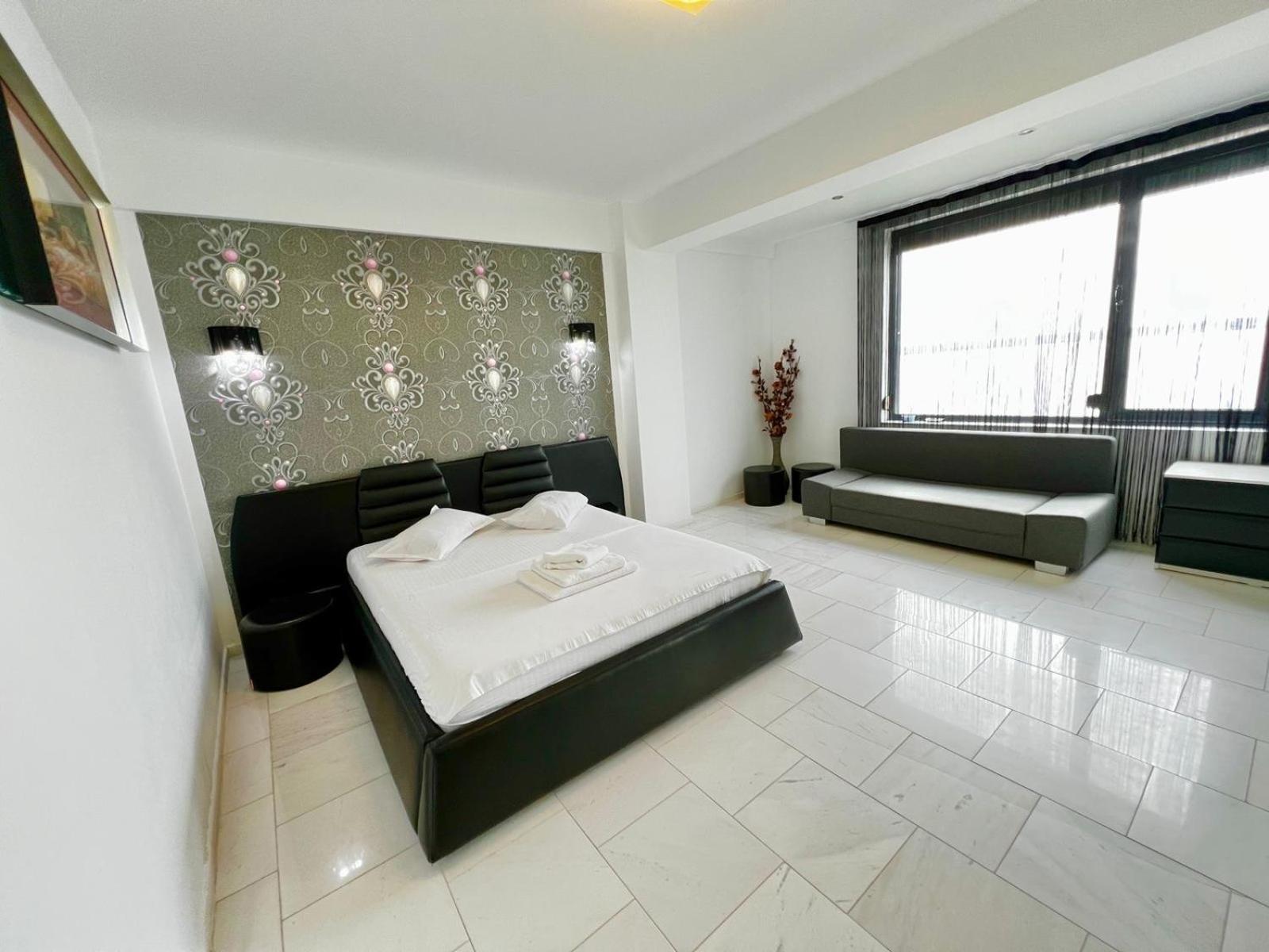 Sophia Lake View Suite Mamaia Dış mekan fotoğraf