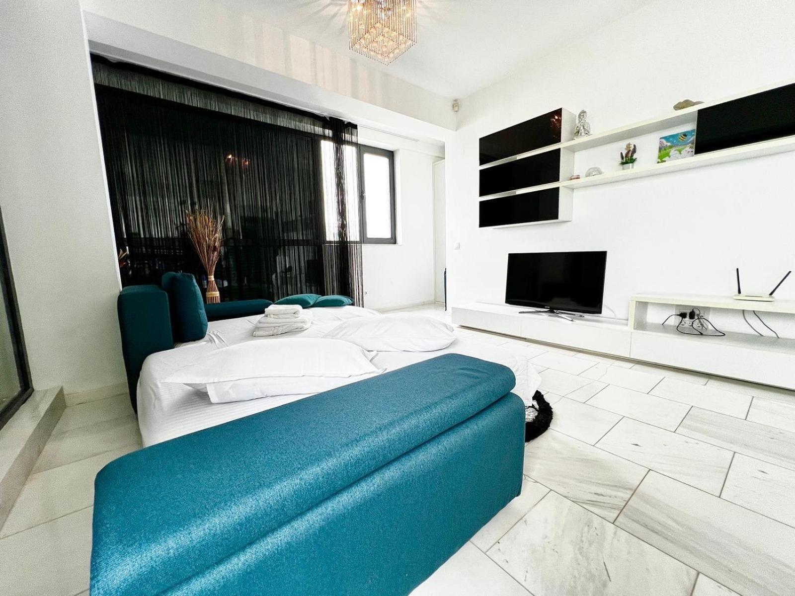Sophia Lake View Suite Mamaia Dış mekan fotoğraf