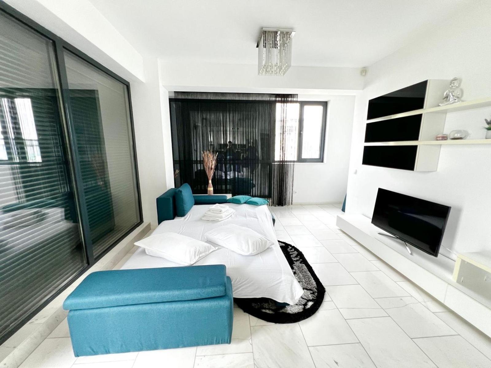 Sophia Lake View Suite Mamaia Dış mekan fotoğraf